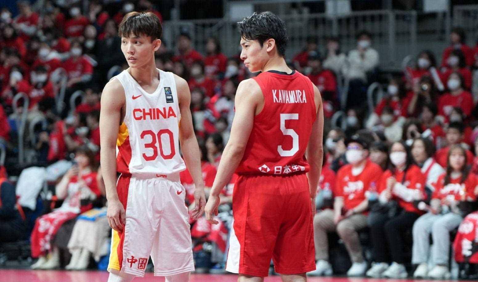 爱游戏-包含出色发挥首场状态出色，德国队观众沸腾！，哈兰德重返赛场引发球迷热议的词条