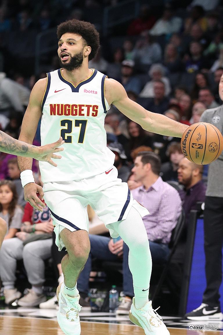 赛场上夺冠写一段话 赛场上夺冠写一段话