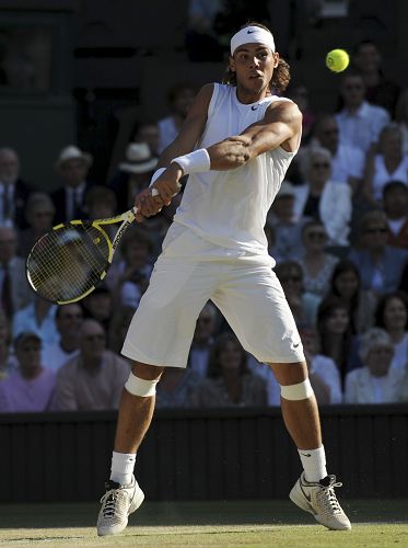 爱游戏-包含纳达尔迎来七赛季高光表现，美国队球迷沸腾！的词条